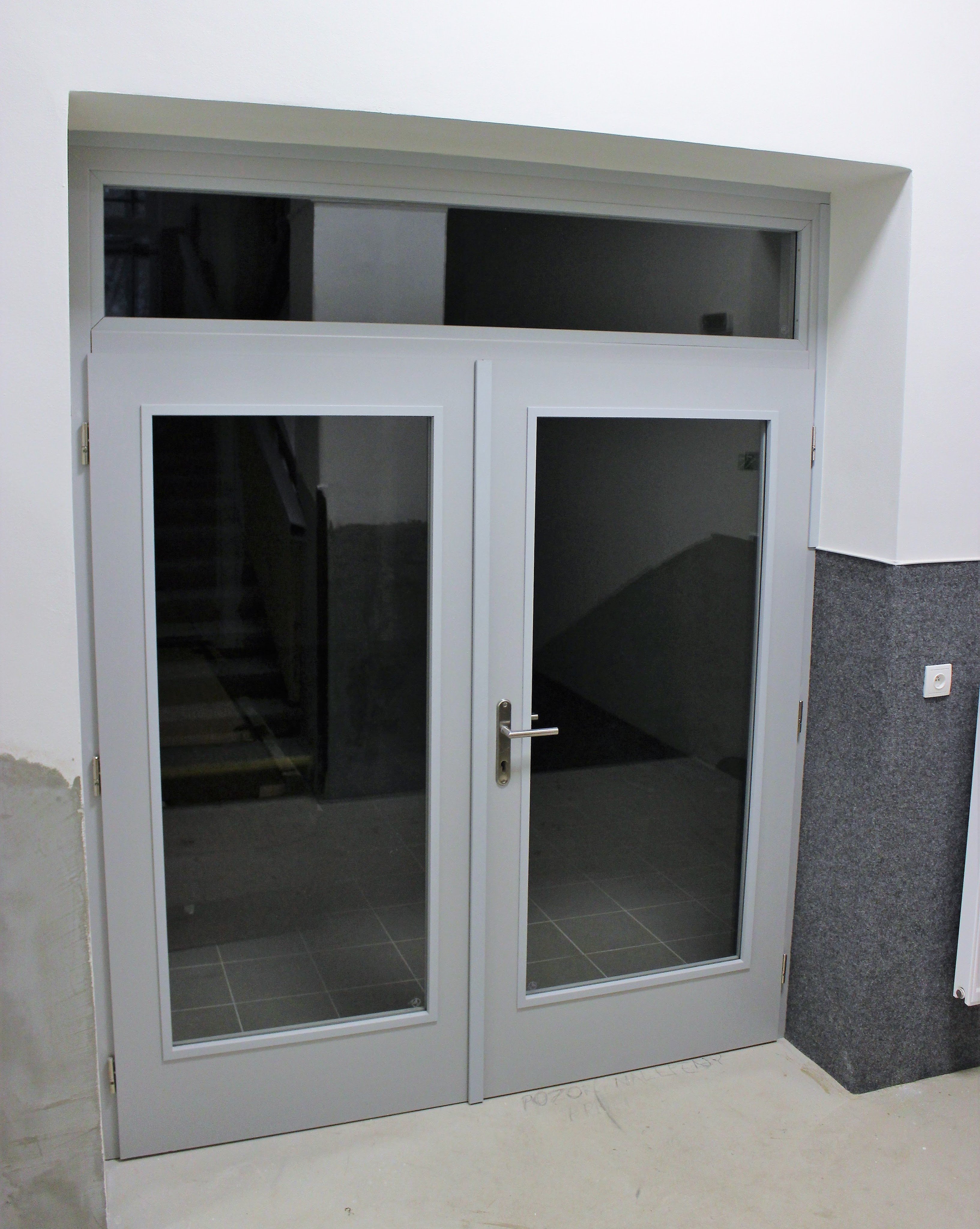 Interiérové požární dveře se světlíky